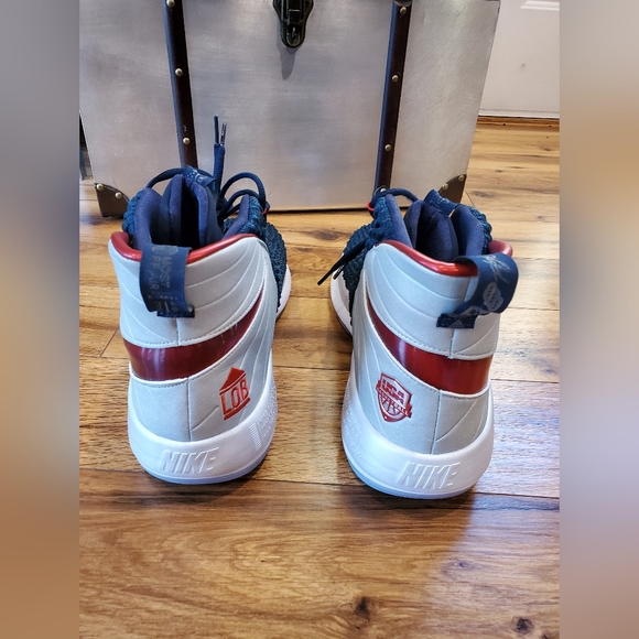 NIKE DEATH OF DUNK L.O.B. ( Library of bounce) - Picture 2 of 6